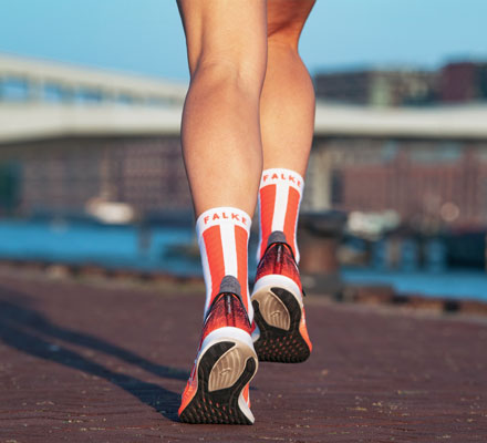 Frank Concurreren bang FALKE® Achilles - the sock for athletes with Achilles tendon problems |  FALKE